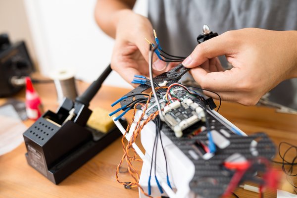 Come può un'azienda agricola utilizzare i droni per monitorare le coltivazioni?