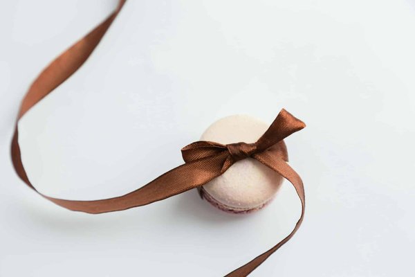 Come si preparano dei cannoli siciliani con crema di pistacchio?