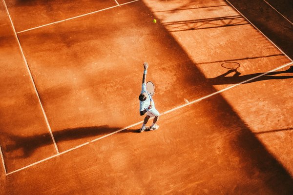Quali sono le tecniche di recupero per il tennis dopo una partita intensa?